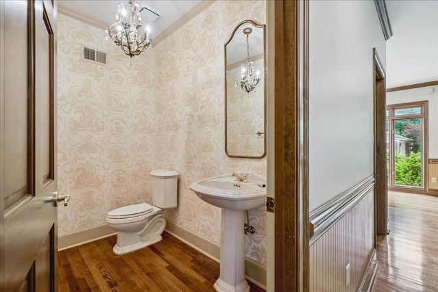 2255 OTTERBURN LN, Germantown, TN 38139