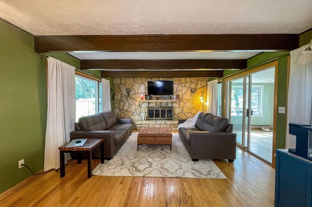 2513 W Central Ave, Minot, ND 58703