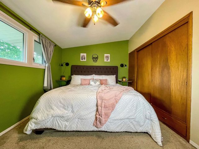 2513 W Central Ave, Minot, ND 58703