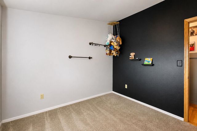 2513 W Central Ave, Minot, ND 58703