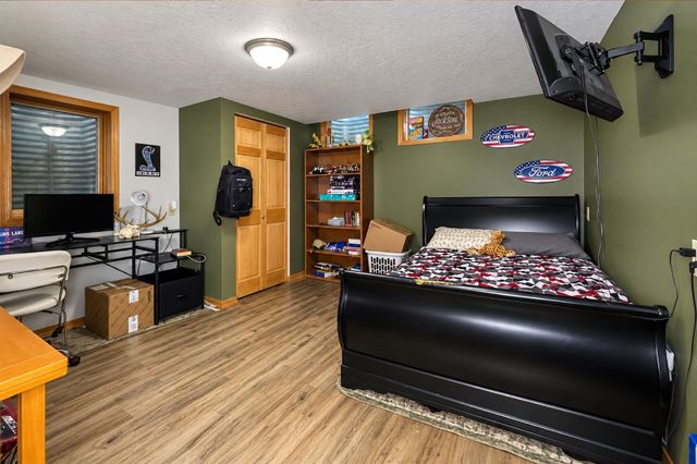 2513 W Central Ave, Minot, ND 58703