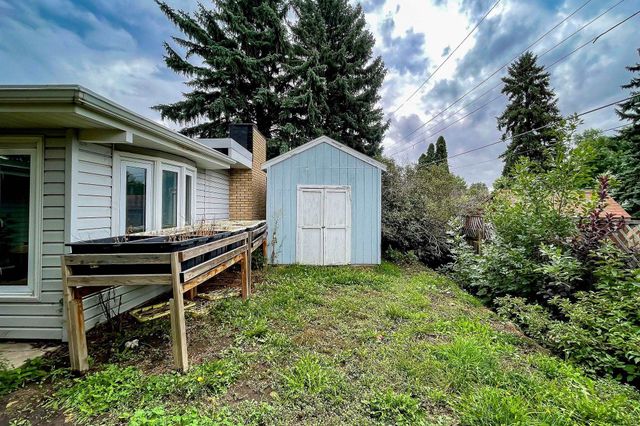 2513 W Central Ave, Minot, ND 58703