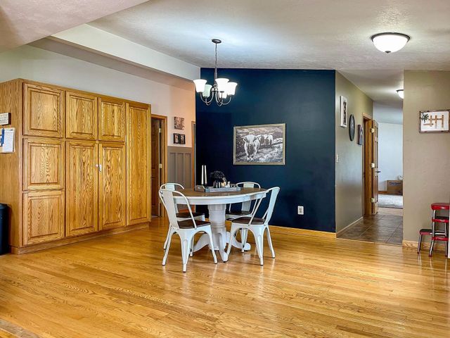 2513 W Central Ave, Minot, ND 58703