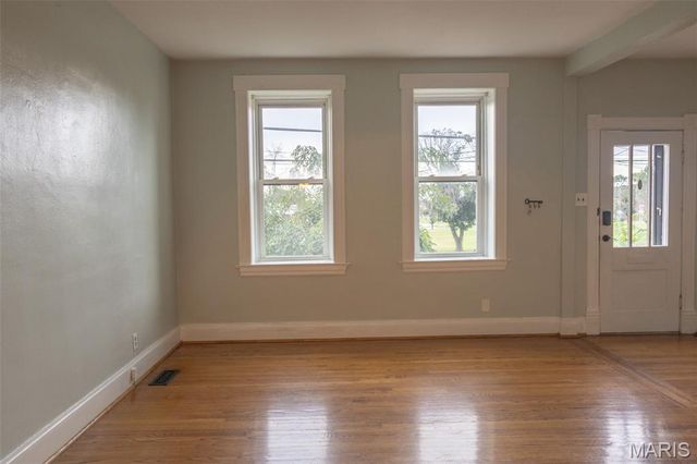 3216 S Big Bend Boulevard, St Louis, MO 63143