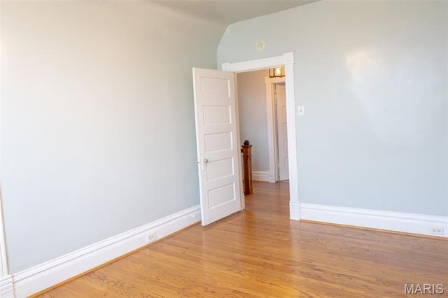 3216 S Big Bend Boulevard, St Louis, MO 63143