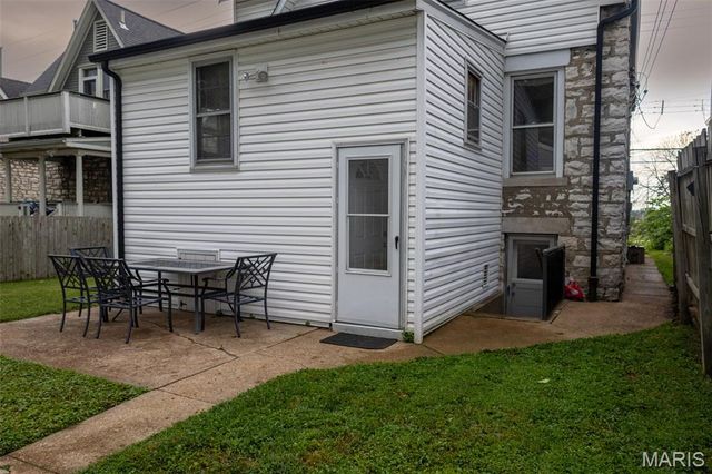 3216 S Big Bend Boulevard, St Louis, MO 63143