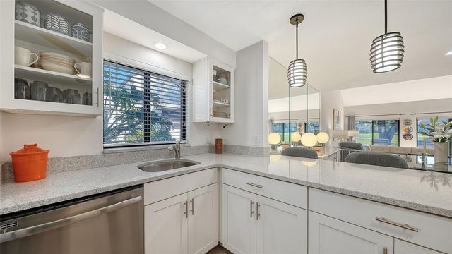 3131 HEATHERWOOD LANE, Sarasota, FL 34235