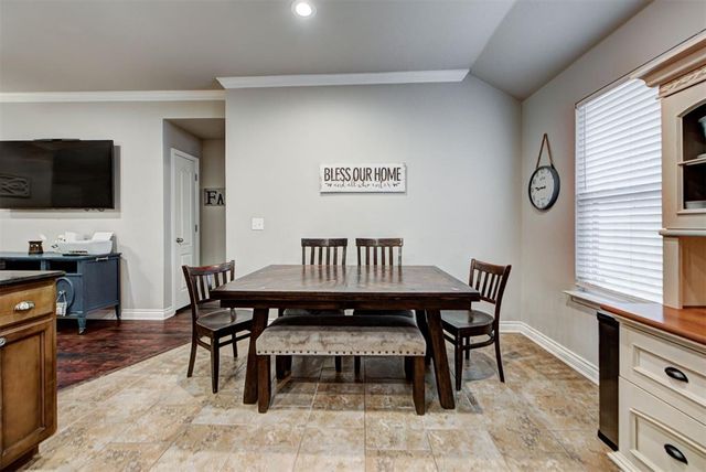 2302 W Bradford Circle, Newcastle, OK 73065