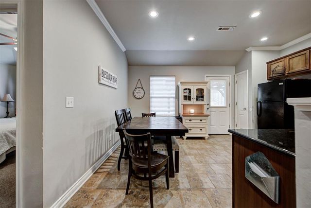 2302 W Bradford Circle, Newcastle, OK 73065