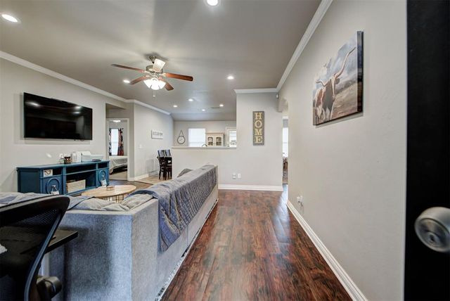 2302 W Bradford Circle, Newcastle, OK 73065