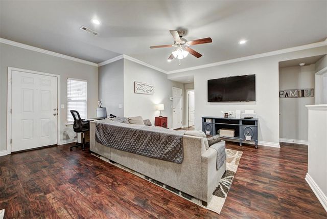 2302 W Bradford Circle, Newcastle, OK 73065