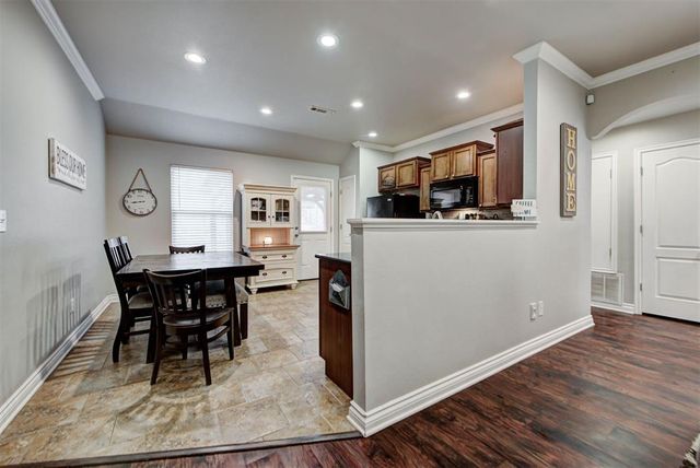 2302 W Bradford Circle, Newcastle, OK 73065