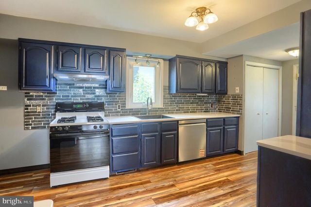 2036 OLD WELSH RD, Abington, PA 19001