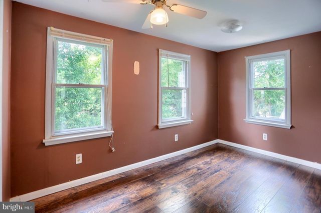 2036 OLD WELSH RD, Abington, PA 19001