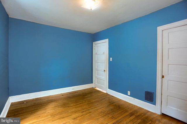 2036 OLD WELSH RD, Abington, PA 19001