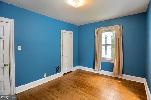 2036 OLD WELSH RD, Abington, PA 19001
