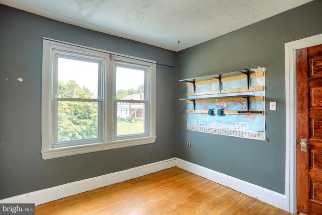 2036 OLD WELSH RD, Abington, PA 19001