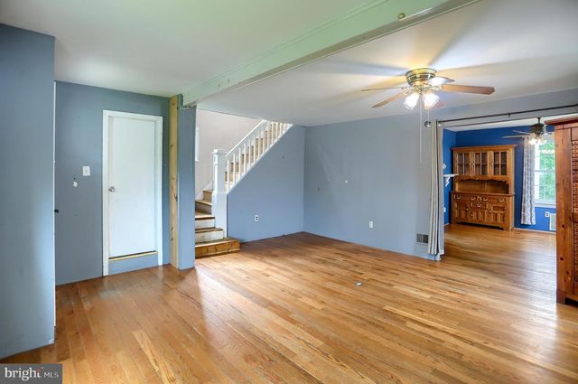 2036 OLD WELSH RD, Abington, PA 19001