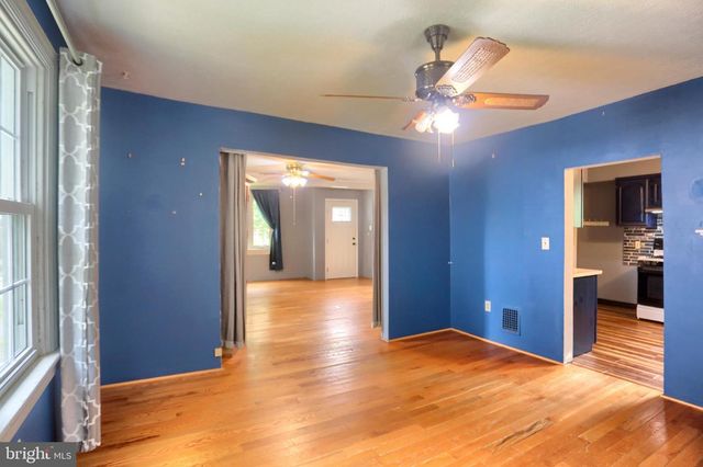2036 OLD WELSH RD, Abington, PA 19001