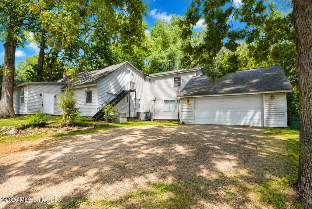 7530 Dogwood Lane, Olive Branch, MS 38654 — exterior
