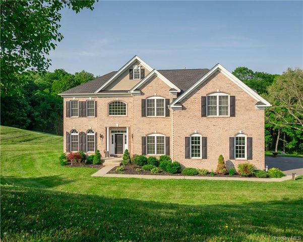 38 Melanie Lane, Hopewell Junction, NY 12533