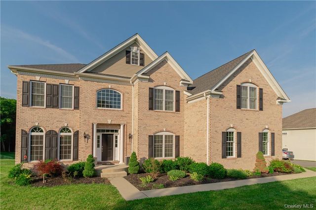 38 Melanie Lane, Hopewell Junction, NY 12533