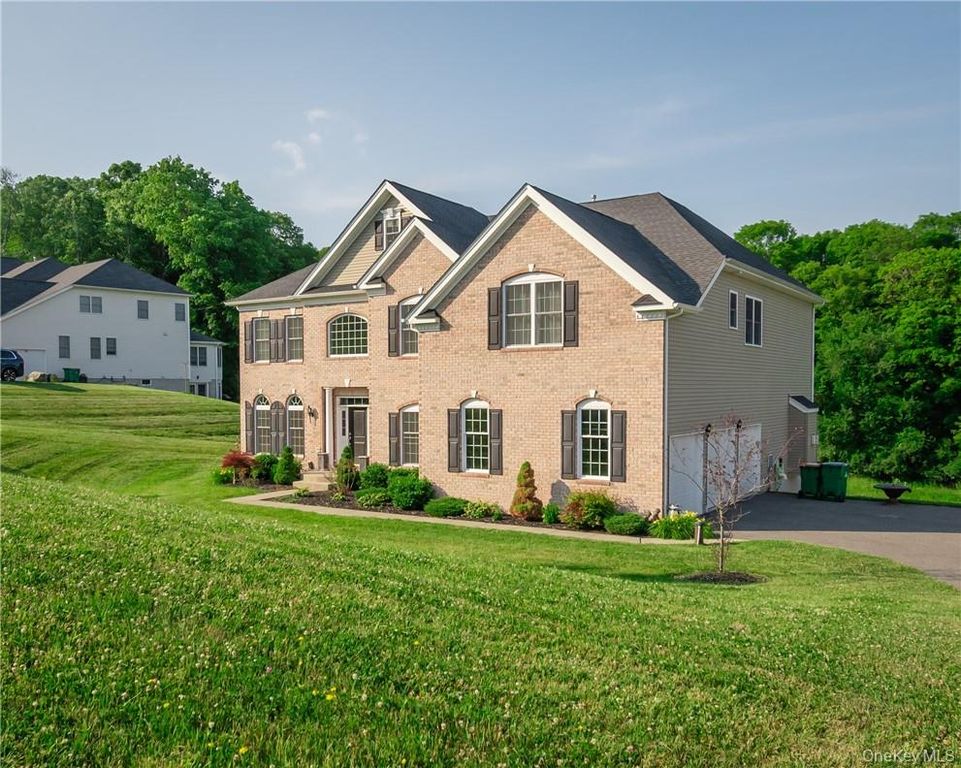 38 Melanie Lane, Hopewell Junction, NY 12533