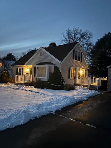 14 Walnut St, Oxford, MA 01540