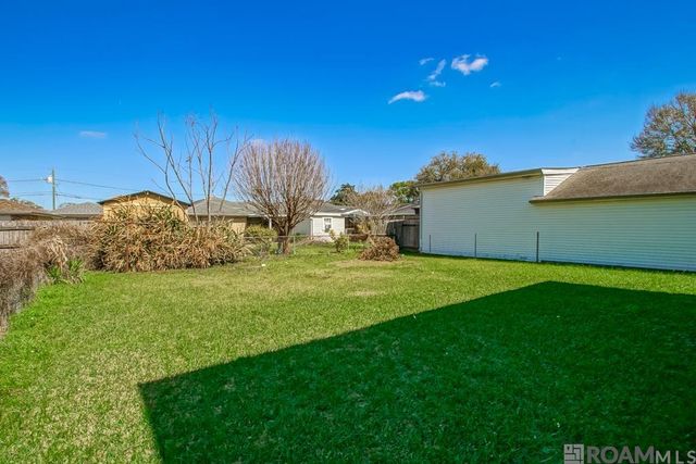 3939-3941 Bauvais Street, Metairie, LA 70001