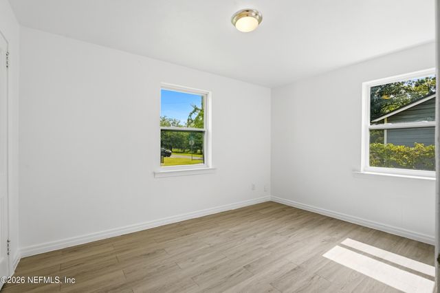 3267 SUNNYBROOK Avenue N, Jacksonville, FL 32254