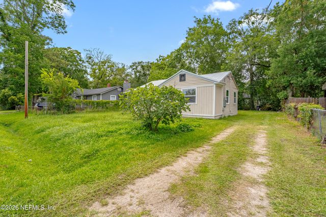 3267 SUNNYBROOK Avenue N, Jacksonville, FL 32254