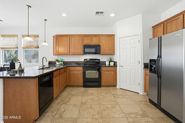 7239 N 89TH Drive, Glendale, AZ 85305