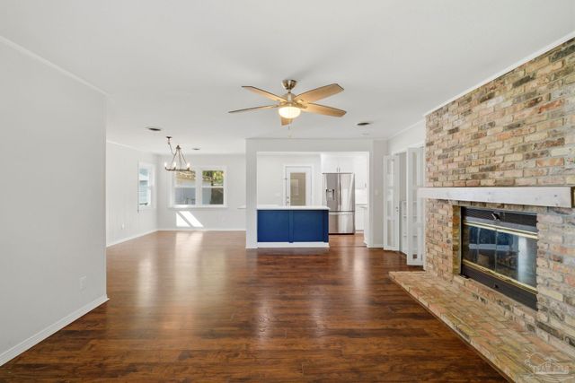 3121 Whistler Dr, Pensacola, FL 32503