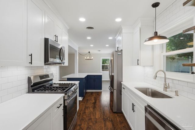 3121 Whistler Dr, Pensacola, FL 32503