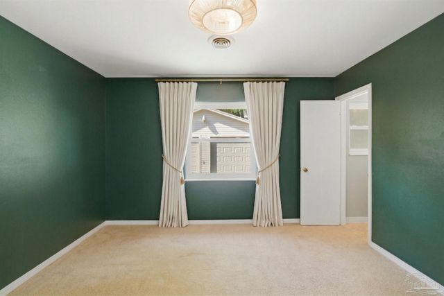 3121 Whistler Dr, Pensacola, FL 32503