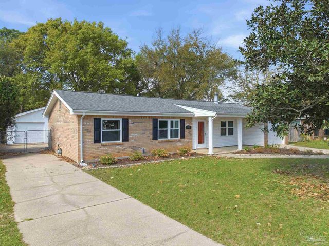 3121 Whistler Dr, Pensacola, FL 32503
