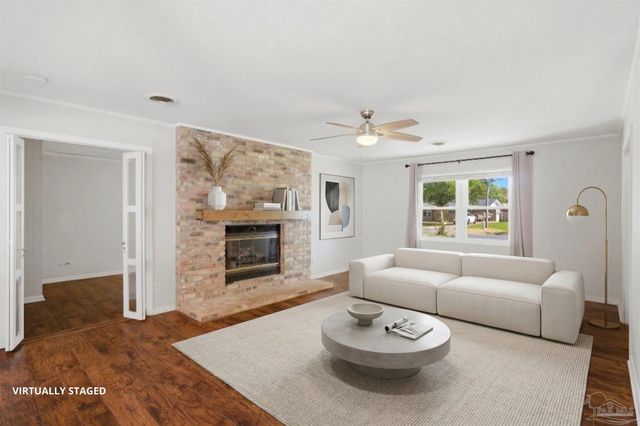 3121 Whistler Dr, Pensacola, FL 32503