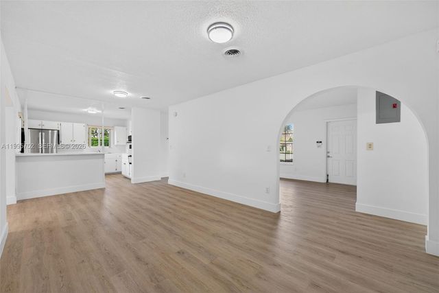 11190 SW 57th Street, Miami, FL 33173