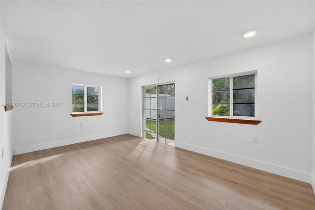 11190 SW 57th Street, Miami, FL 33173
