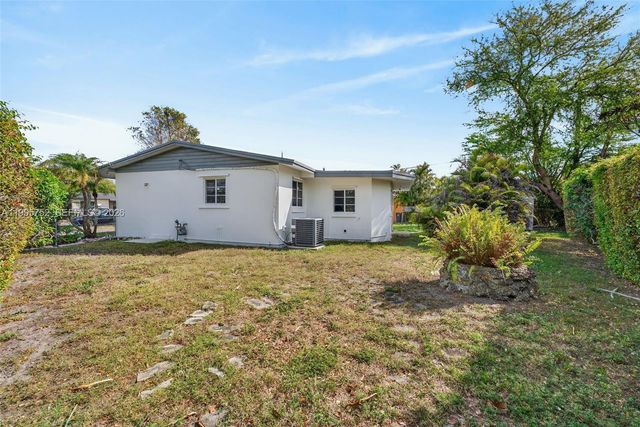 11190 SW 57th Street, Miami, FL 33173