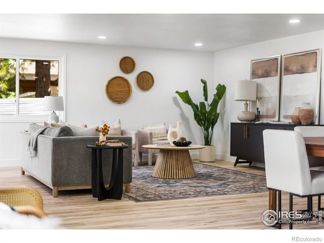 7120 S Sheridan Court, Littleton, CO 80128