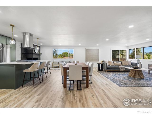 7120 S Sheridan Court, Littleton, CO 80128