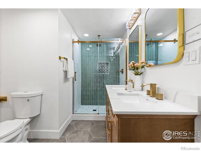 7120 S Sheridan Court, Littleton, CO 80128