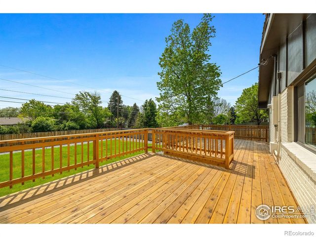 7120 S Sheridan Court, Littleton, CO 80128