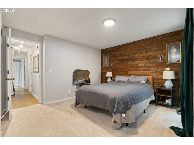 5412 Nw BURNING TREE Ct, Portland, OR 97229