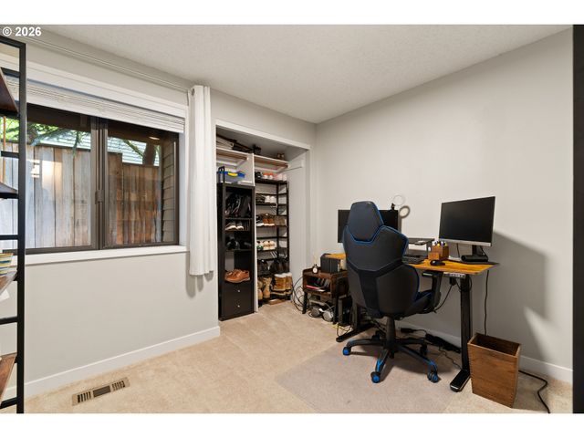 5412 Nw BURNING TREE Ct, Portland, OR 97229