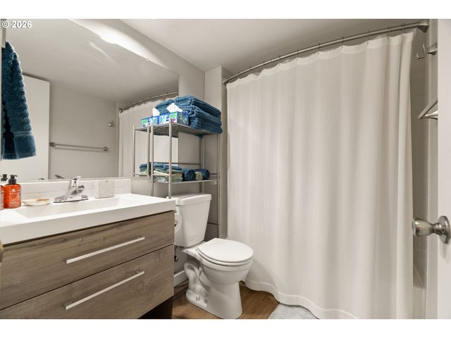 5412 Nw BURNING TREE Ct, Portland, OR 97229