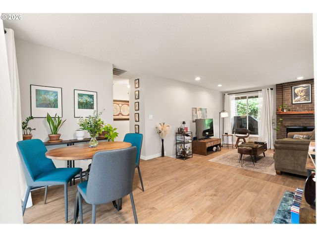 5412 Nw BURNING TREE Ct, Portland, OR 97229