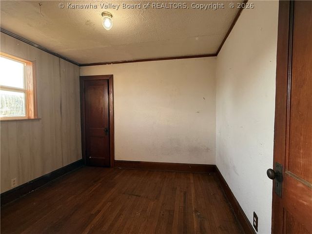 412 18th Street, Dunbar, WV 25064