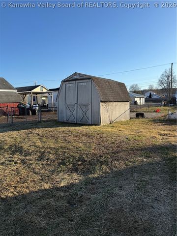 412 18th Street, Dunbar, WV 25064